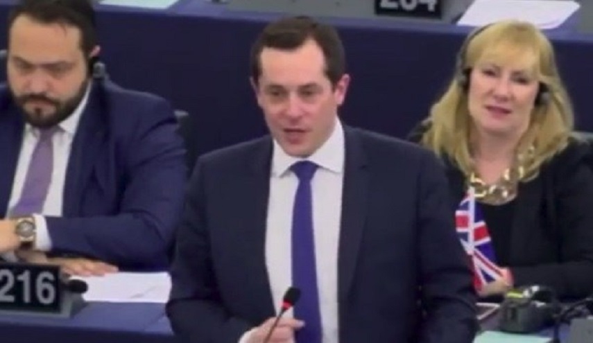 برلماني اوروبي: على اوروبا الوقوف امام اميركا والدفاع عن مصالحها