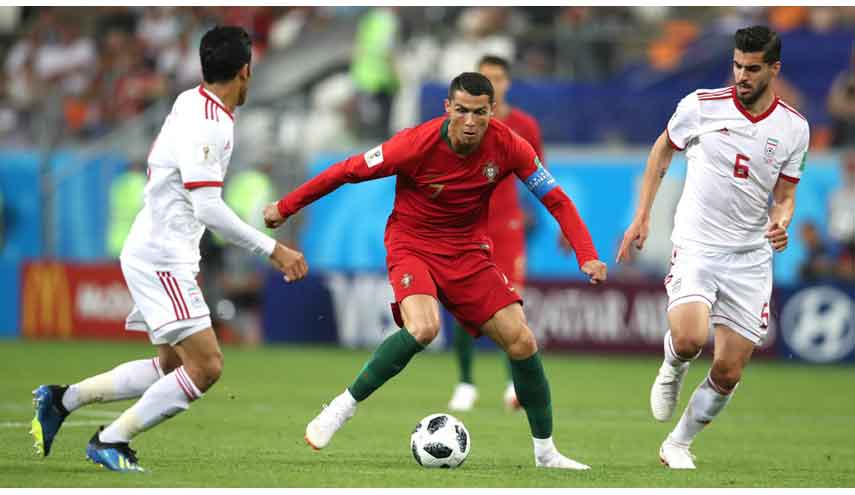 طهران عاشت  ليلية مونديالية مثيرة بالساحات ودور السينما واستاد آزادي .. بالصور 