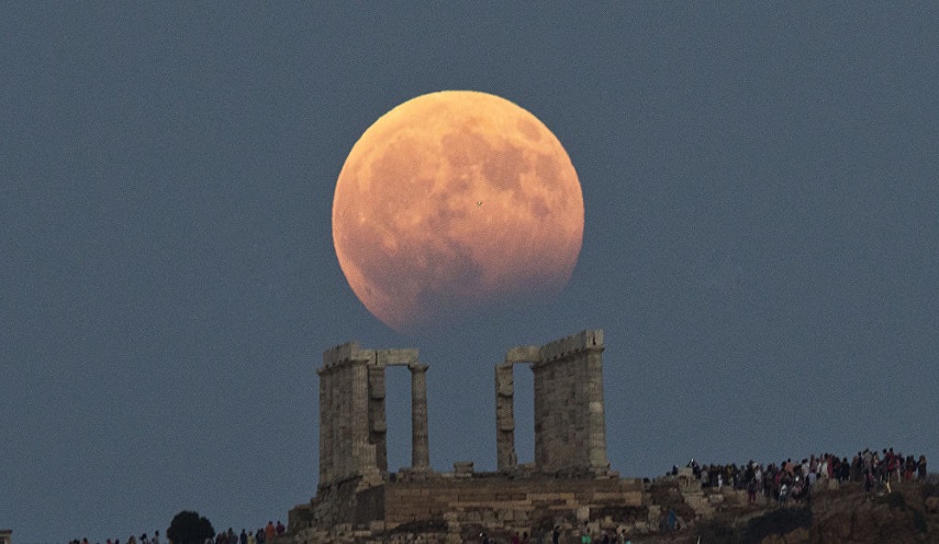  علماء الفلك: العالم يشهد حدثين فلكيين نادرين الشهر القادم