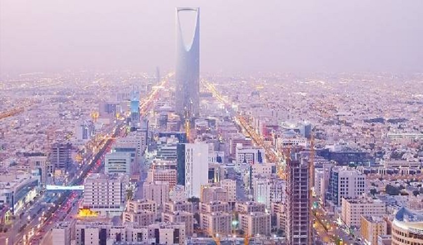  إحالة مذيعة سعودية للتحقيق بسبب "قيادة المرأة"؟!!