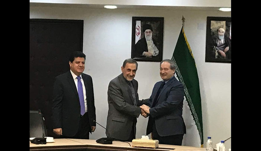 ولايتي لدى استقباله المقداد: إيران مستمرة في دعم سوريا حتى تطهيرها من الإرهاب