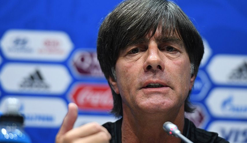 مدرب ألمانيا يعلن قراره وهكذا وصف حزن اللاعبين