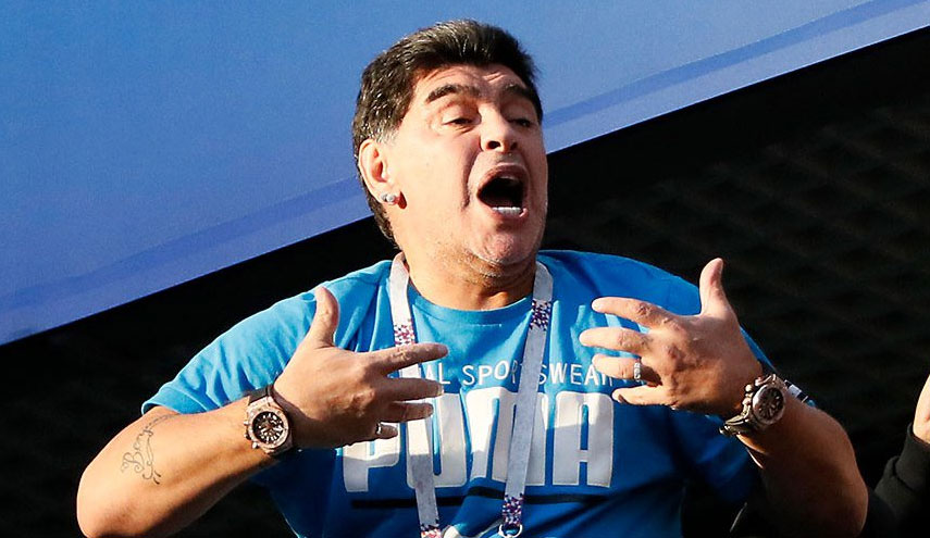 "فيفا" ينهي تعاونه مع مارادونا..والسبب..