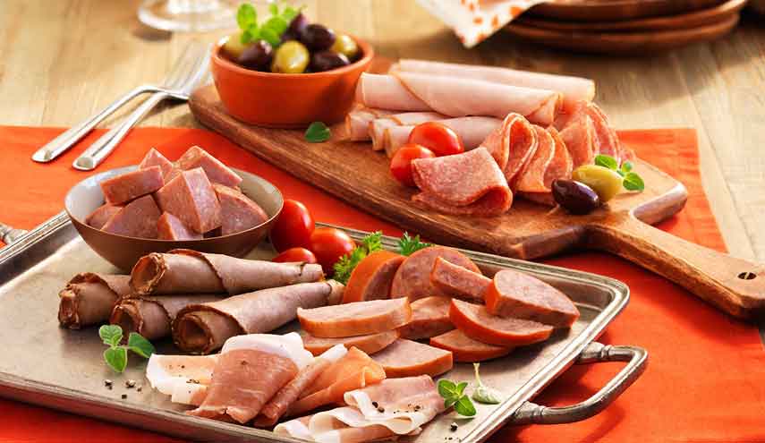 أطعمة تحمي وأخرى تسبب السرطان.. هل تعرفها؟