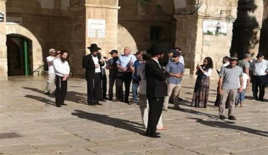 وزير إسرائيلي يقتحم المسجد الأقصى بحماية شخصية