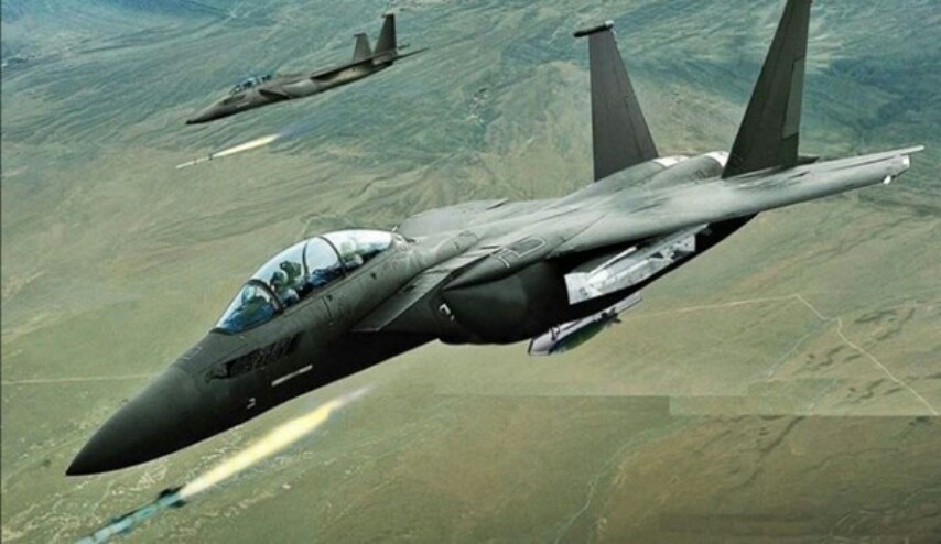 30 شهيدًا في غارات التحالف الامريكي على دير الزور السورية