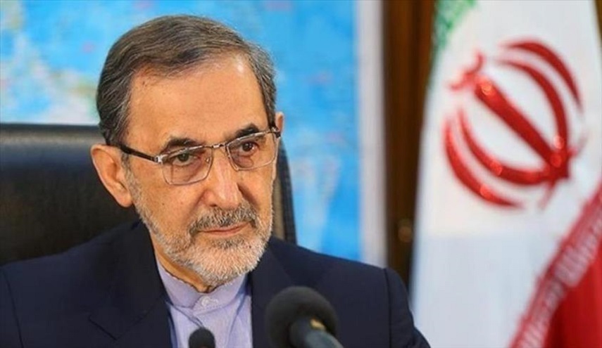 ولايتي: التواجد الاستشاري الإيراني في سوريا والعراق كان بطلب من حكومتي البلدين 