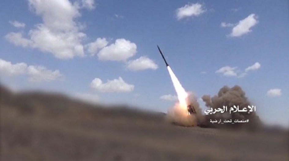 باليستي يمني يدك معسكرا لتحالف العدوان السعودي بالساحل الغربي