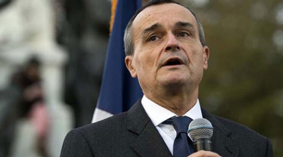  سفير فرنسا بواشنطن يوبّخ مذيعا أميركيا!  