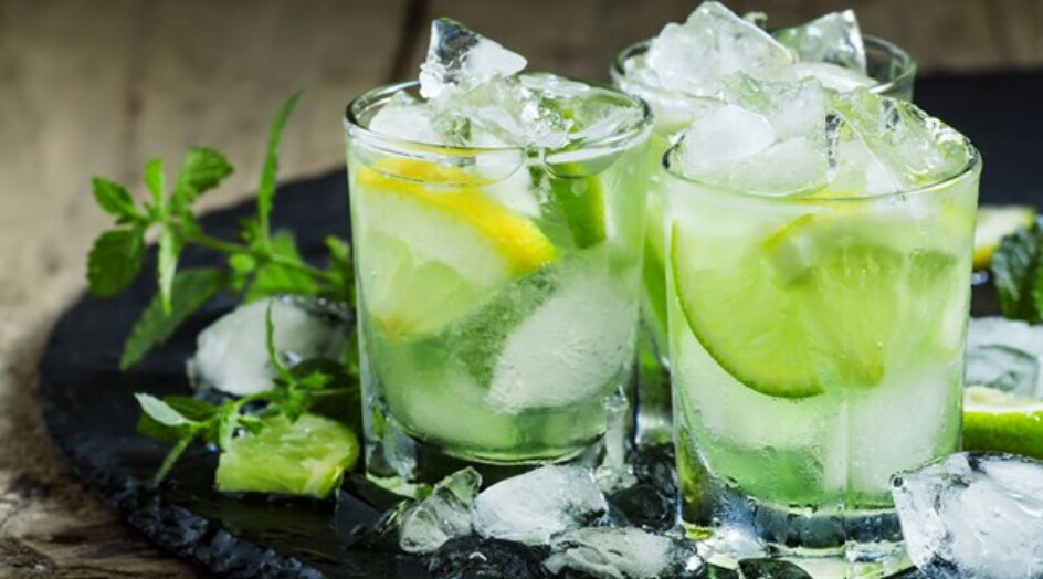 ماهي المشروبات التي تمنع ضربة الشمس؟