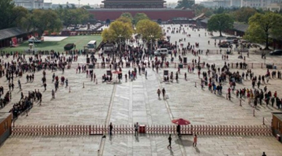 شاهد: إقبال هائل على زيارة "المدينة المحرمة"!!