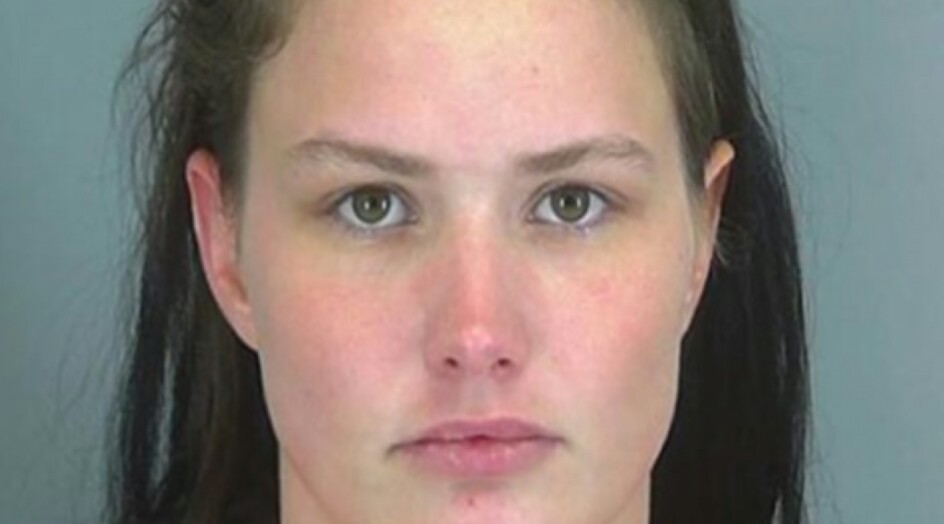 جريمة مفجعة.. سمّمت طفلتها بالملح… وتبريرها لفعلتها أكثر فظاعة