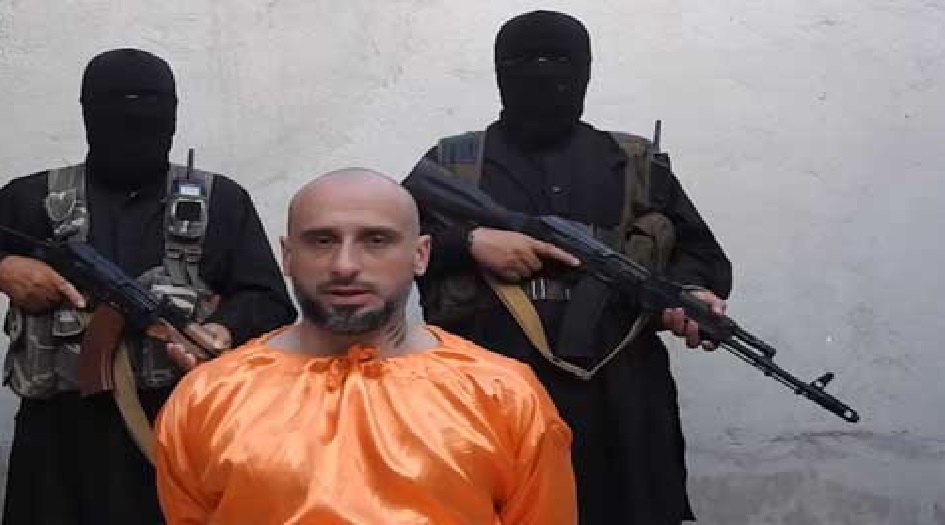 جماعة مسلحة في سوريا تنشر فيديو لأسير ايطالي محتجز لديها..