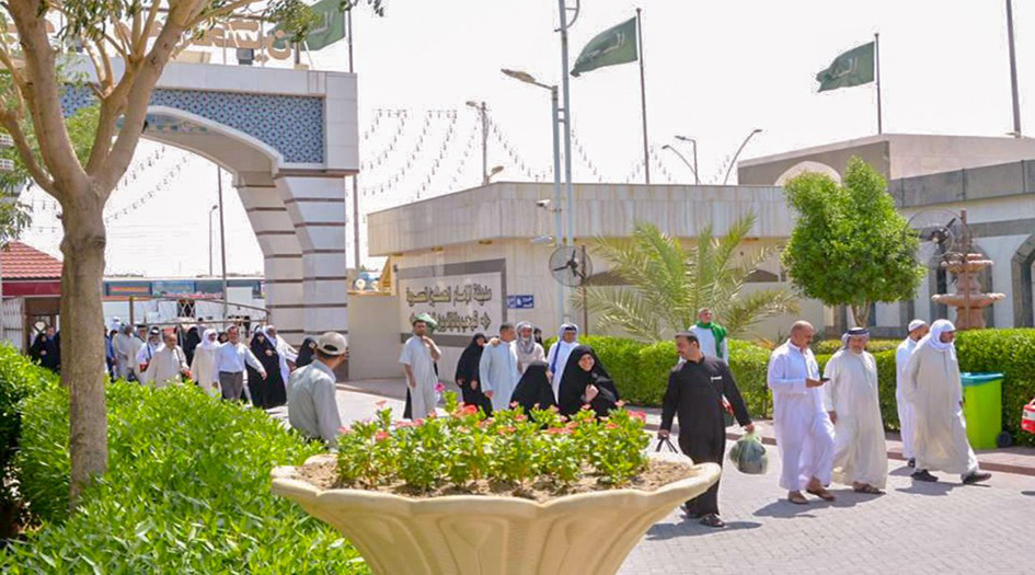 العتبة الحسينية تستقبل الحجاج العراقيين