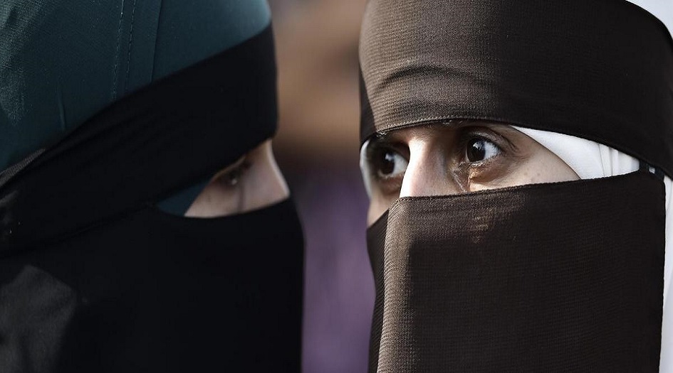 أول غرامة مالية بحق مواطنة دنماركية منقّبة