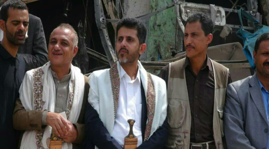 فريق إعلامي وصحفي يزور مسرح جريمة العدوان في ضحيان بصعدة(صور)