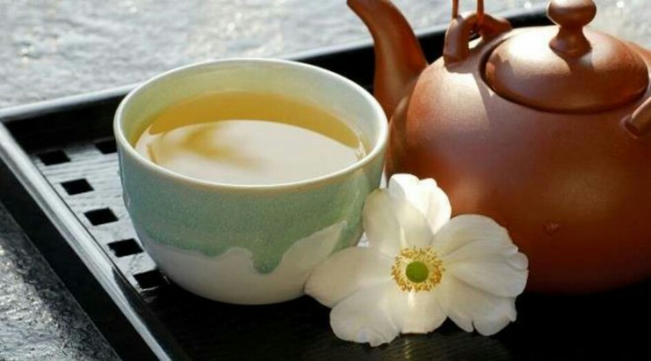 ما الأضرار التي يسببها الشاي الأخضر للصحة؟!
