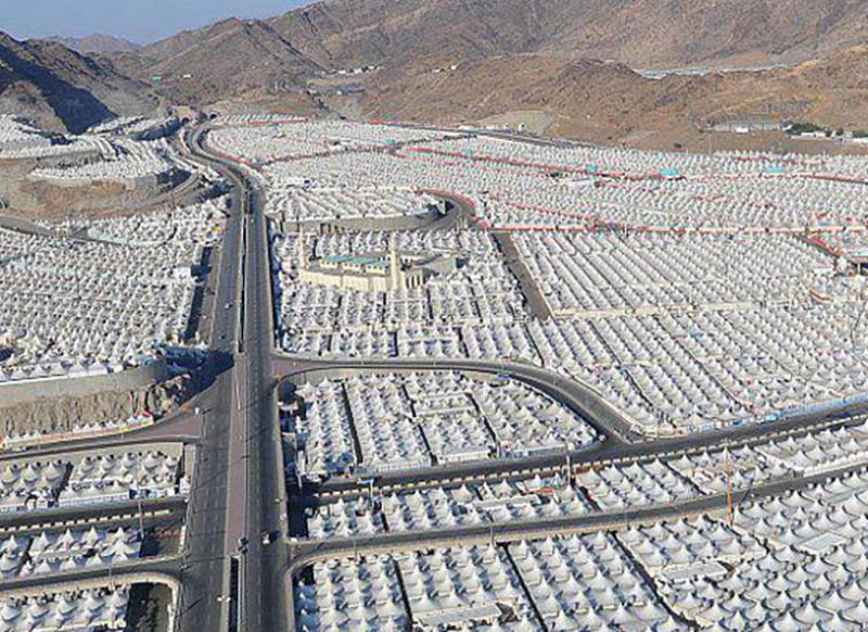 چرا صحرای «عرفات» به این نام خوانده می شود؟