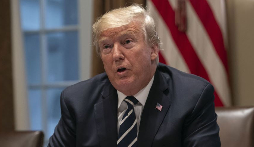 بكلمة واحدة: "خيانة؟" غرد ترامب!