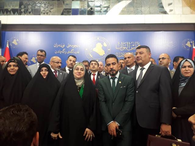 كتلتا سائرون والفتح تطالبان العبادي بالاستقالة فورا 