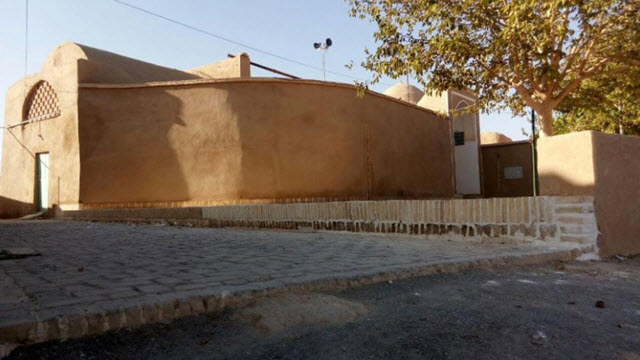 مسجد "بيرون" من أقدم مساجد إيران التاريخية 