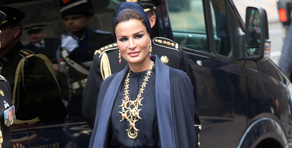 ماوراء زيارة الشيخة موزة إلى السودان وتونس؟