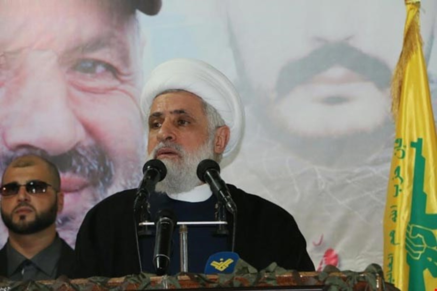  الشيخ نعيم قاسم يشيد بمواقف الرئيس عون ويصفها بالمشرفة