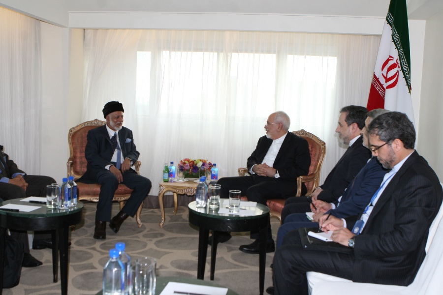 محادثات هامة بين وزيري الخارجية الايراني والعماني