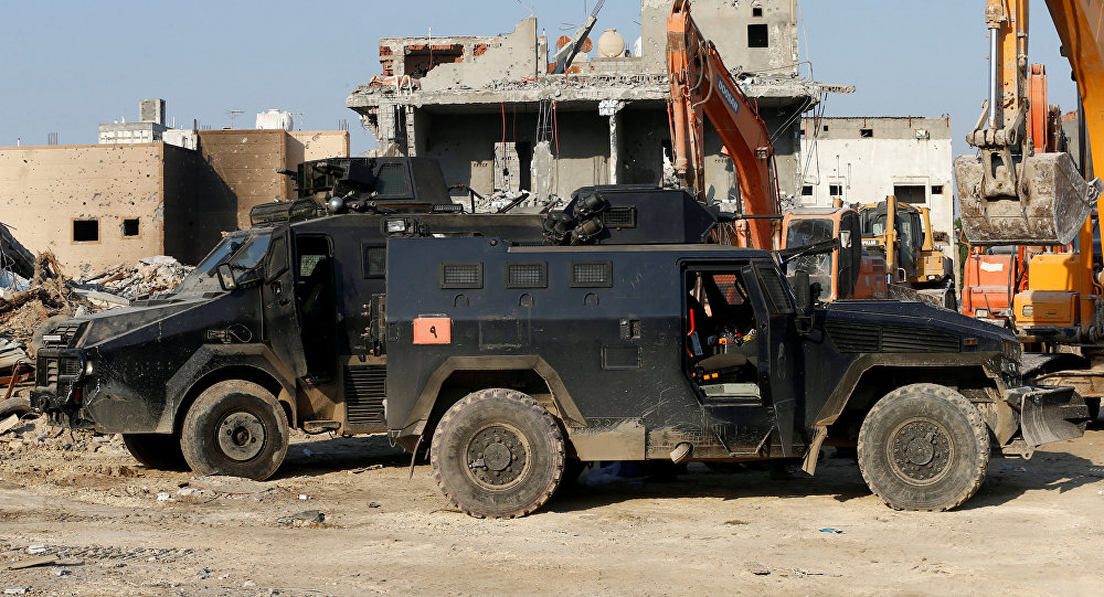 مدرعات الأمن السعودي تحاصر حيي الشويكة والكويكب 