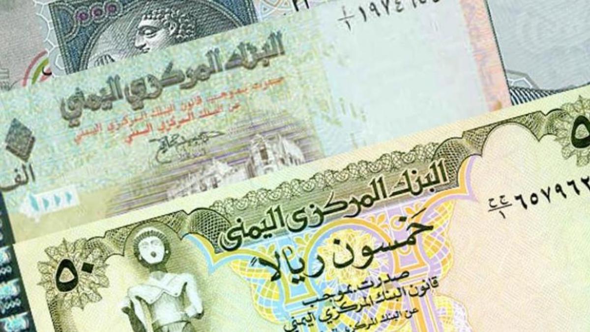 أبوظبي تطعن "الرياض وهادي" بالعملة اليمنية 