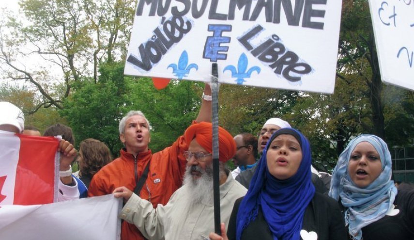  كندا تسمح بالحجاب في المحاكم 