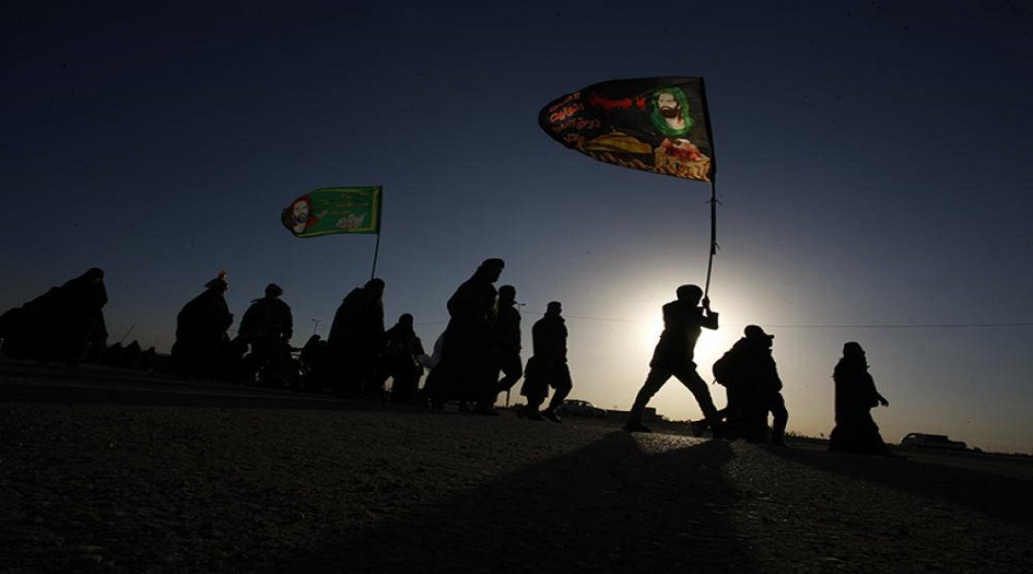 ما خصوصية زيارة الاربعين؟ .........ثواب زيارة الامام الحسين عليه السلام مشيا على الاقدام  