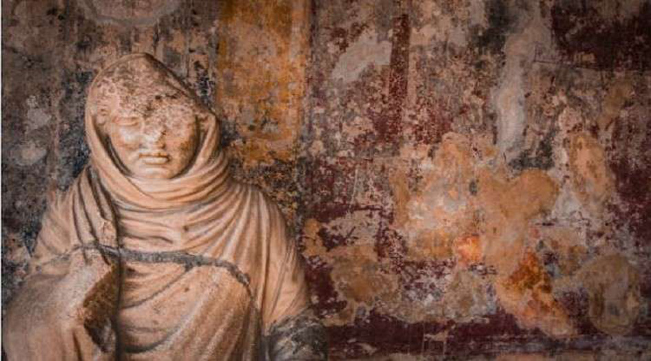 مدينة تكشف عن كنوزها المغمورة تحت الرماد البركاني