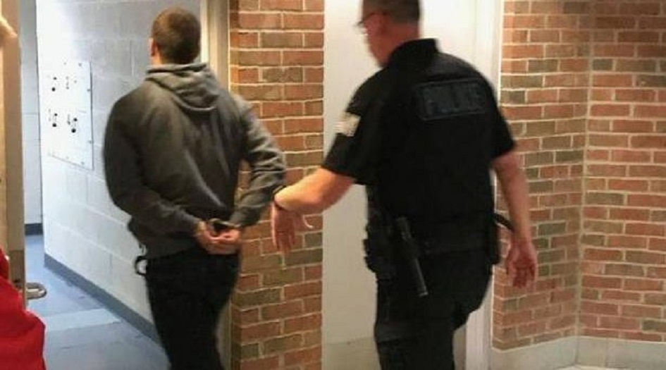 سبب غريب يجبر مجرما على تسليم نفسه للشرطة!