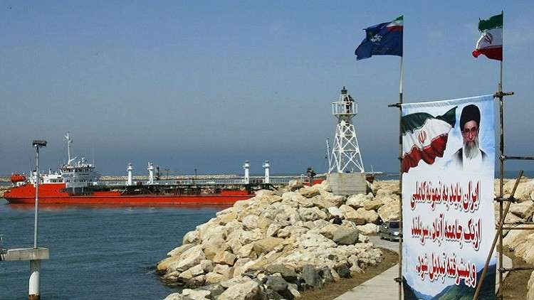 موقع إسرائيلي: موسكو ستساعد طهران في الالتفاف على الحظر الأمريكي