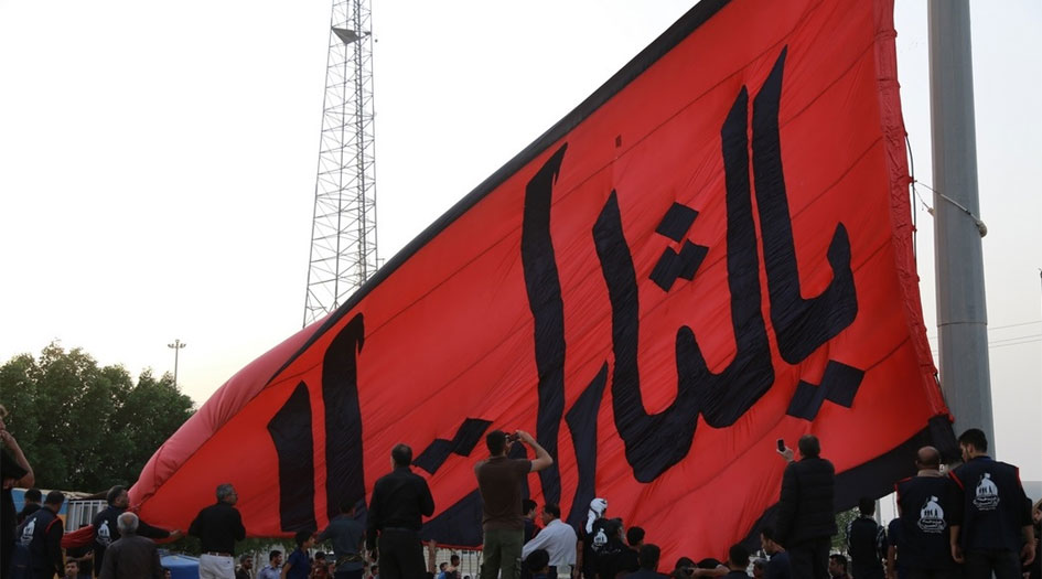 اكبر راية لاربعينية الامام الحسين على الحدود العراقية الايرانية