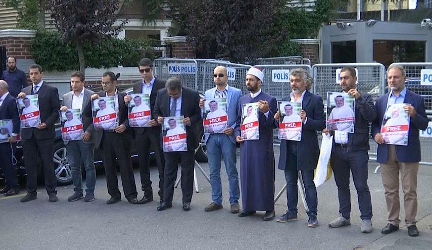 صحفيون عرب وأتراك يطالبون بمعاقبة من أمر بقتل خاشقجي 