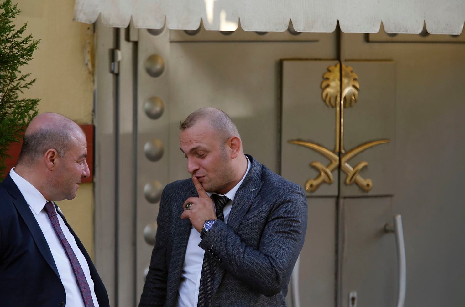 واشنطن بوست: غباء التفسير السعودي ومسؤولي الاستخبارات استمعوا "قُطعت أوصاله"