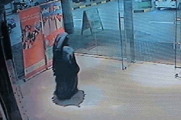 زوج «شبح الريم» لقب نفسه بأمير المؤمنين لدولة الإمارات