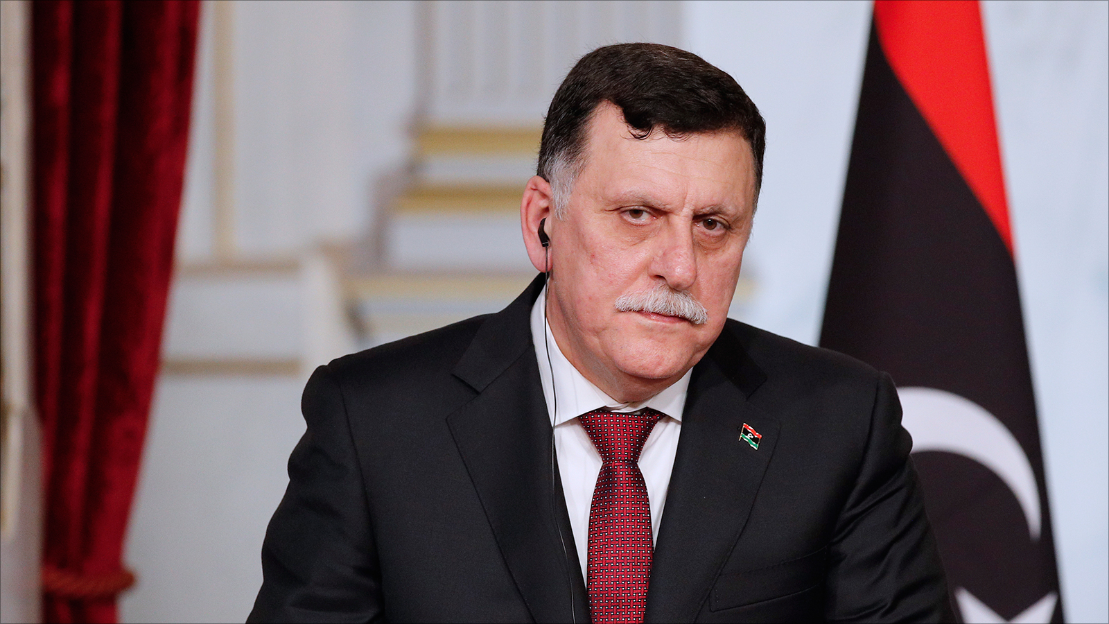 السراج يدعم توحيد المؤسسة العسكرية في ليبيا ..