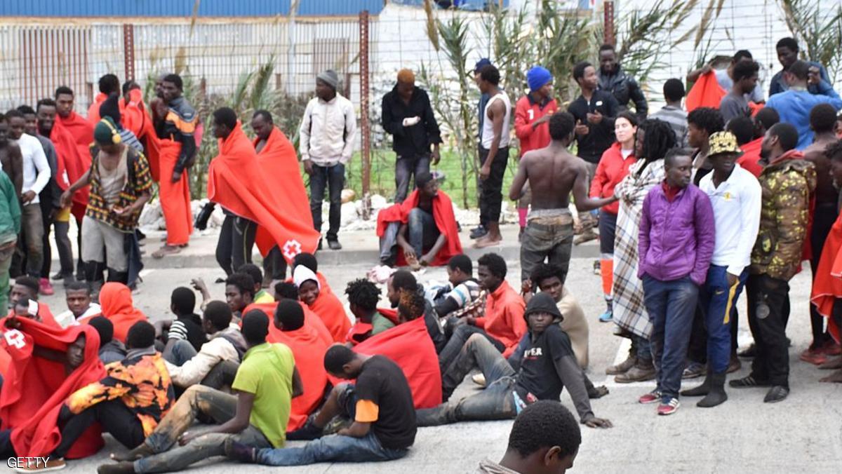 المغرب بصدد ترحيل 141 مهاجراً 