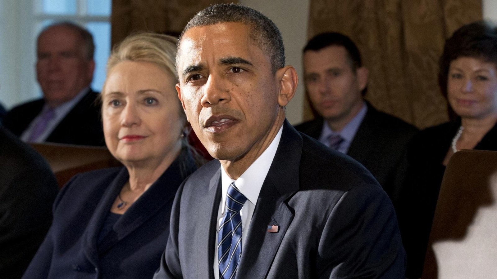 العثور على مواد متفجرة في مقري إقامة كلينتون وأوباما