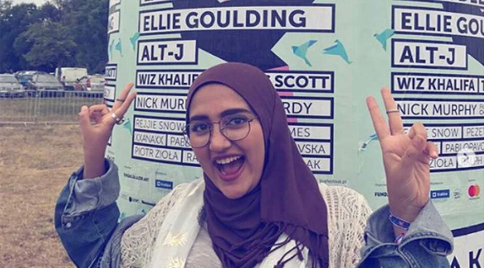 فتاة مصرية تخدع وزير خارجية الإمارات