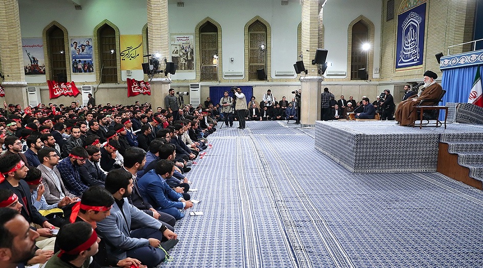 الإمام الخامنئي: اميركا هزمت مرارا امام ايران على مدى 40 عاما