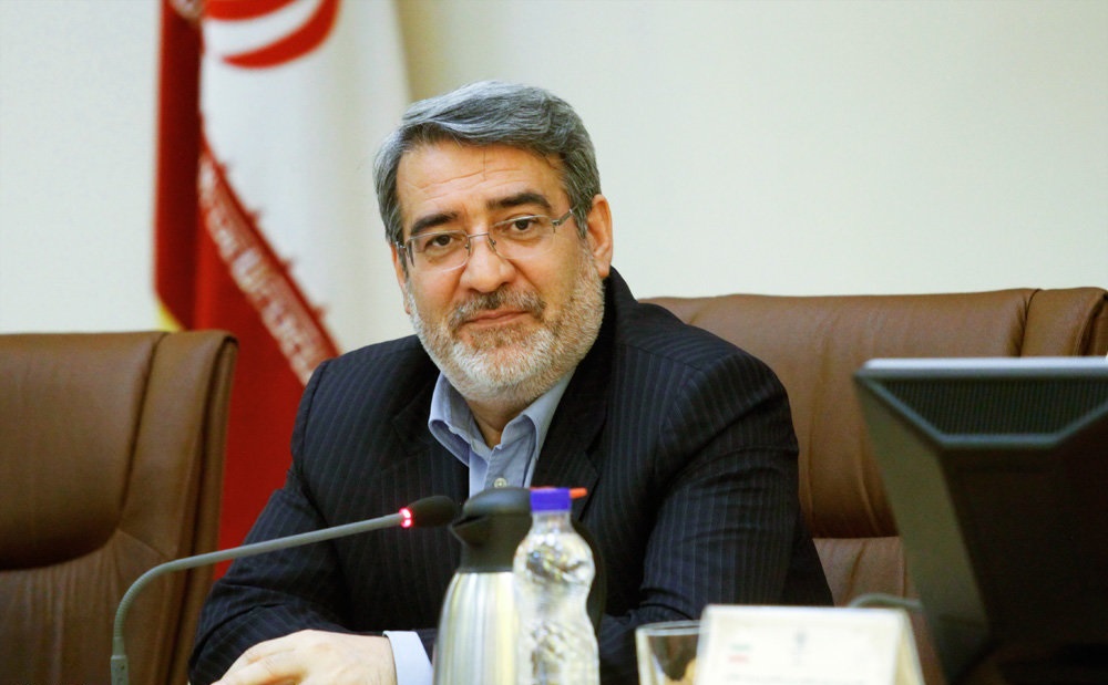 قدر دانی وزیر کشور از برگزارکنندگان مراسم با شکوه اربعین