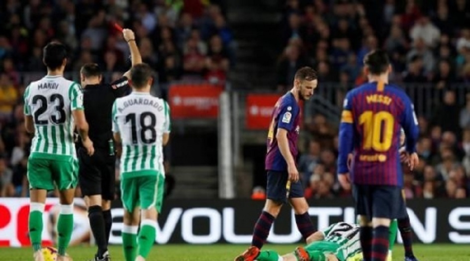  ريال بيتيس يفوز على برشلونة في مباراة مثيرة