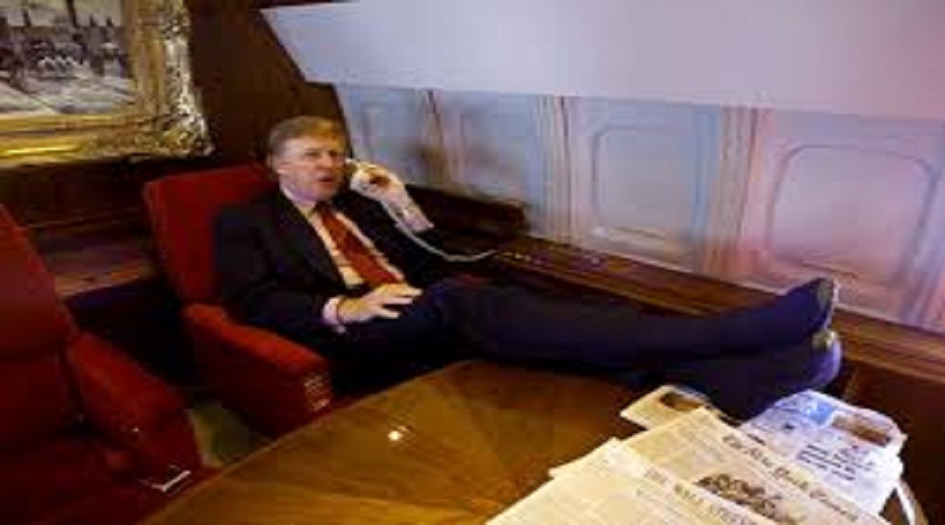 ترامب يوجه إنتقادات لاذعة لتيريزا ماي من على الطائرة