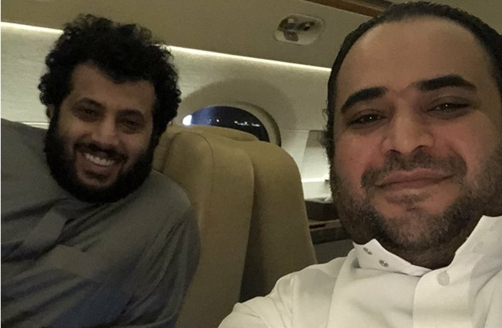 تغريدة مثيرة لكاتب سعودي تشعل مواقع التواصل الإجتماعي..