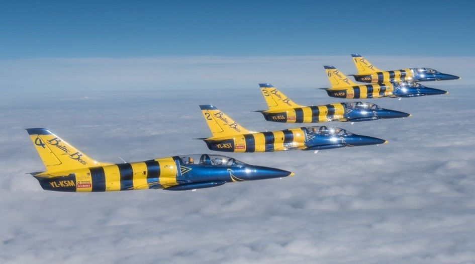 انطلاق اعمال المعرض الجوي الدولي في جزيرة كيش جنوب ايران