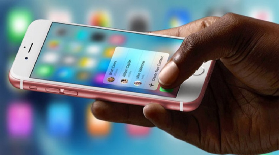 احذر لمس جوالات الآخرين.. إليك الأسباب!